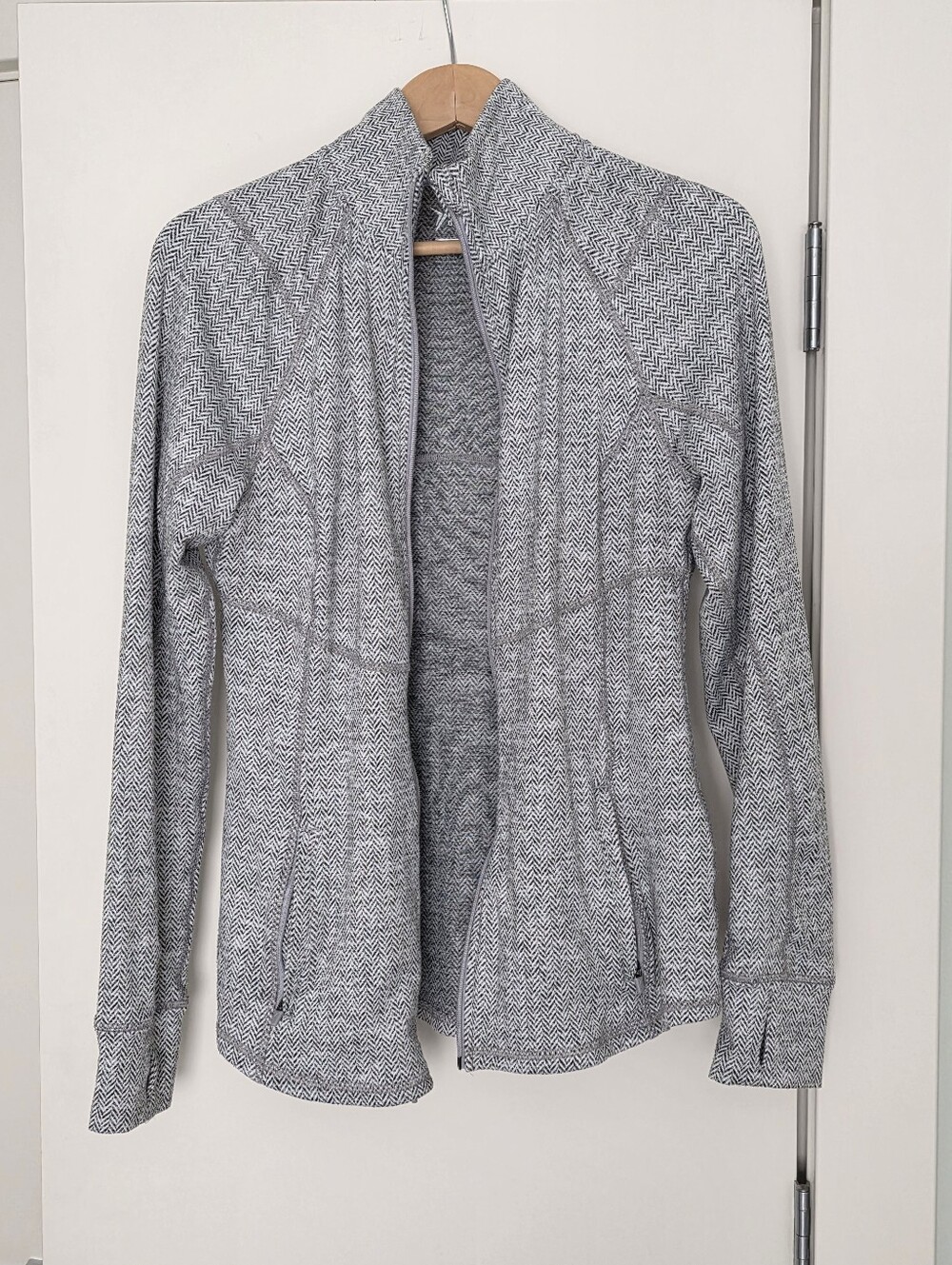 Old Navy Fitted Active Go-Dry Light Gray Herringbone Zip Jacket L